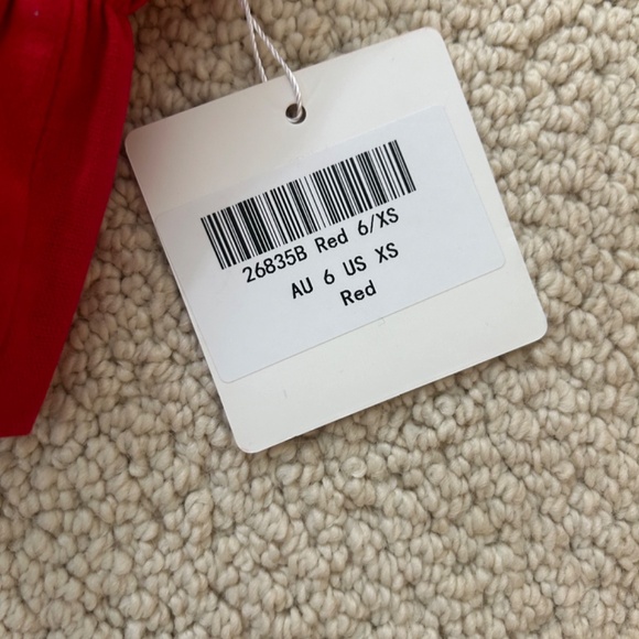 Selfie Leslie cropped ruffle top NWT - Picture 3 of 3